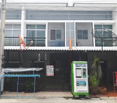 ขายทาวน์เฮ้าส์2ชั้น พ.ท.ใช้สอย 85 ตร.ม หมู่บ้านประภัสสร/พรีซีโอ ต.ดอนหัวฬ่อ จ.ชลบุรี พร้อมอยู่ พร้อมโอน