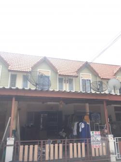 ขายบ้านทาวน์เฮ้าส์ 2ชั้น  พื้นที่ 16.5 ตร.ว  หมู่บ้านแฟมิลี่ทาวน์ อ.เมือง จ.ชลบุรี พร้อมอยู่ พร้อมโอน