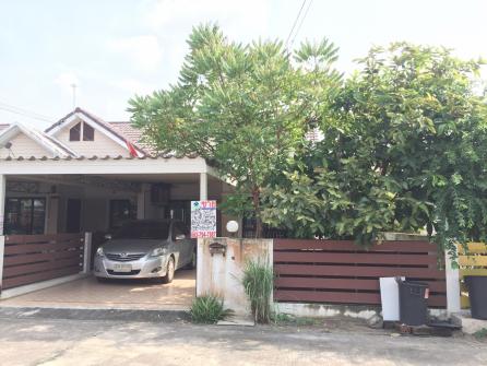 ขายบ้านแฝด 1 ชั้นพื้นที่ 38 ตร.วหมู่บ้านมัณตรา 1 อ.เมือง จ.ชลบุรี พร้อมอยู่ พร้อมโอน